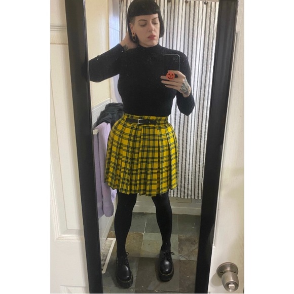 Meet your Posher, Hanna - Picture 2 of 4